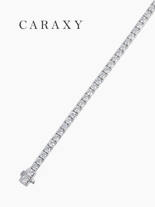 close-up-of-18k-white-gold-tennis-bracelet-with-round-diamonds