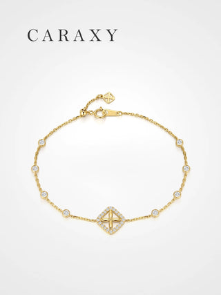 18k gold four-leaf clover halo diamond bracelet close-up CARAXY