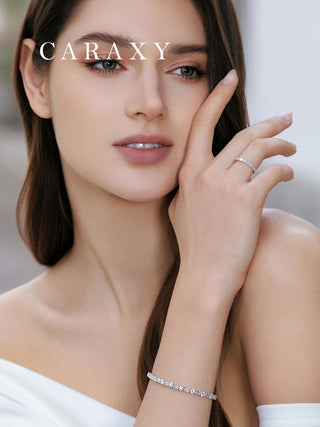 band-on-hand.jpg
Lab grown diamond stackable band on hand.