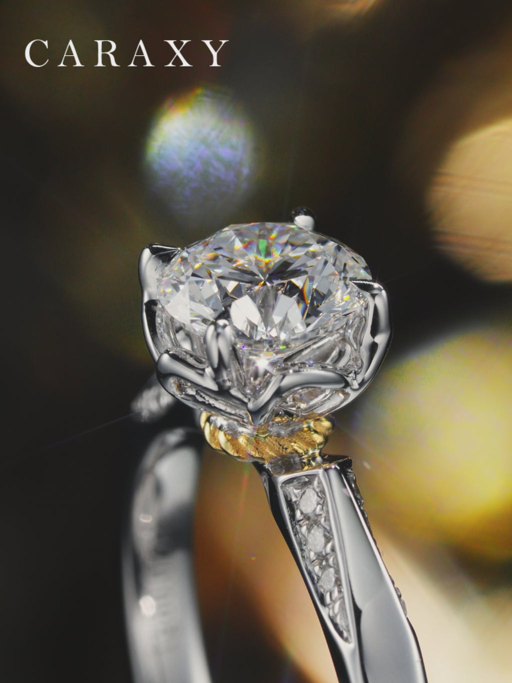  Video showcasing the intricate two-tone details of a nature-inspired floral ring.